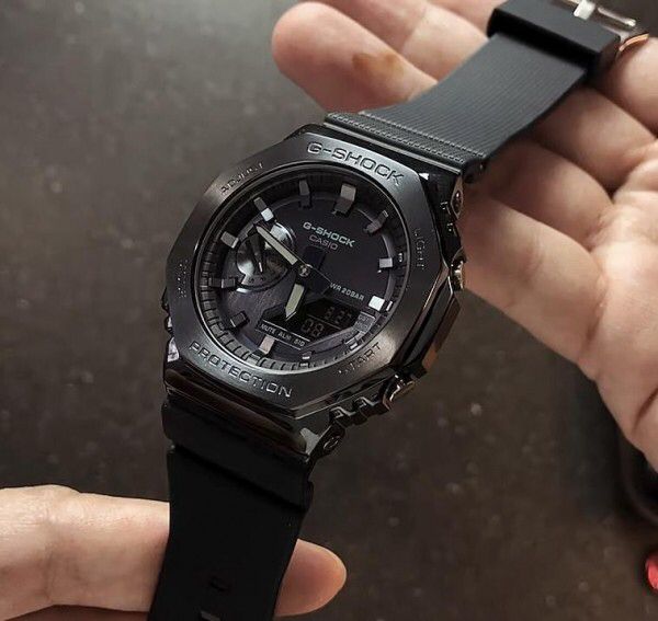 G shock GM 2100